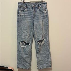 AMERICAN EAGLE 🦅 Strigid Stovepipe Light Wash Distressed Blue Short Jeans 👖